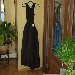 Beautiful black x back Monique Lhuillier evening ball gown